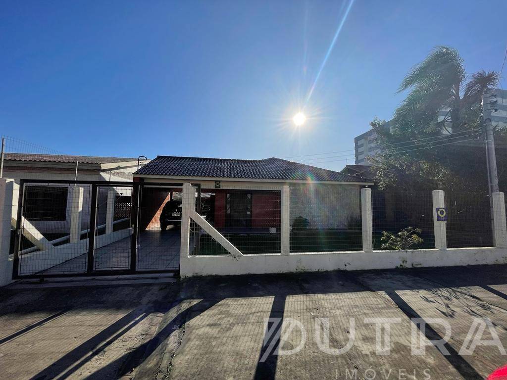Casa 3 dormitórios para venda, Zona Nova em Capão da Canoa | Ref.: 3717