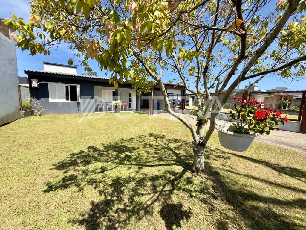 Casa 3 dormitórios para venda, Centro em Capão da Canoa, RS | Ref.: 4201