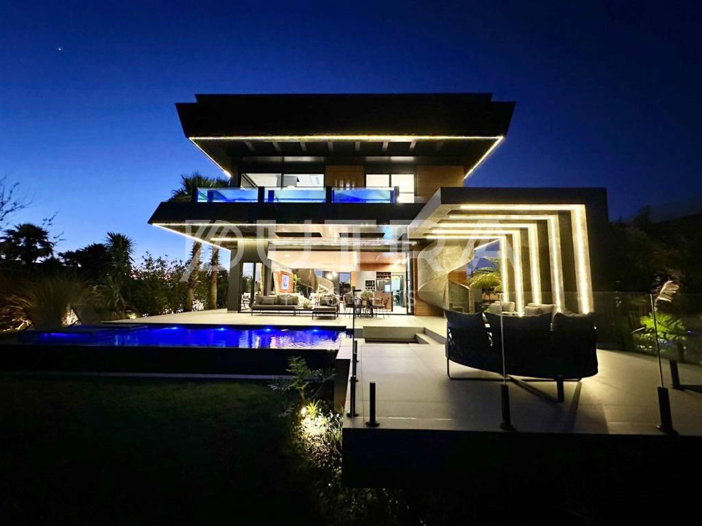 Casa em Condomínio 6 dormitórios para venda, Centro em Xangri-lá | Ref.: 4311